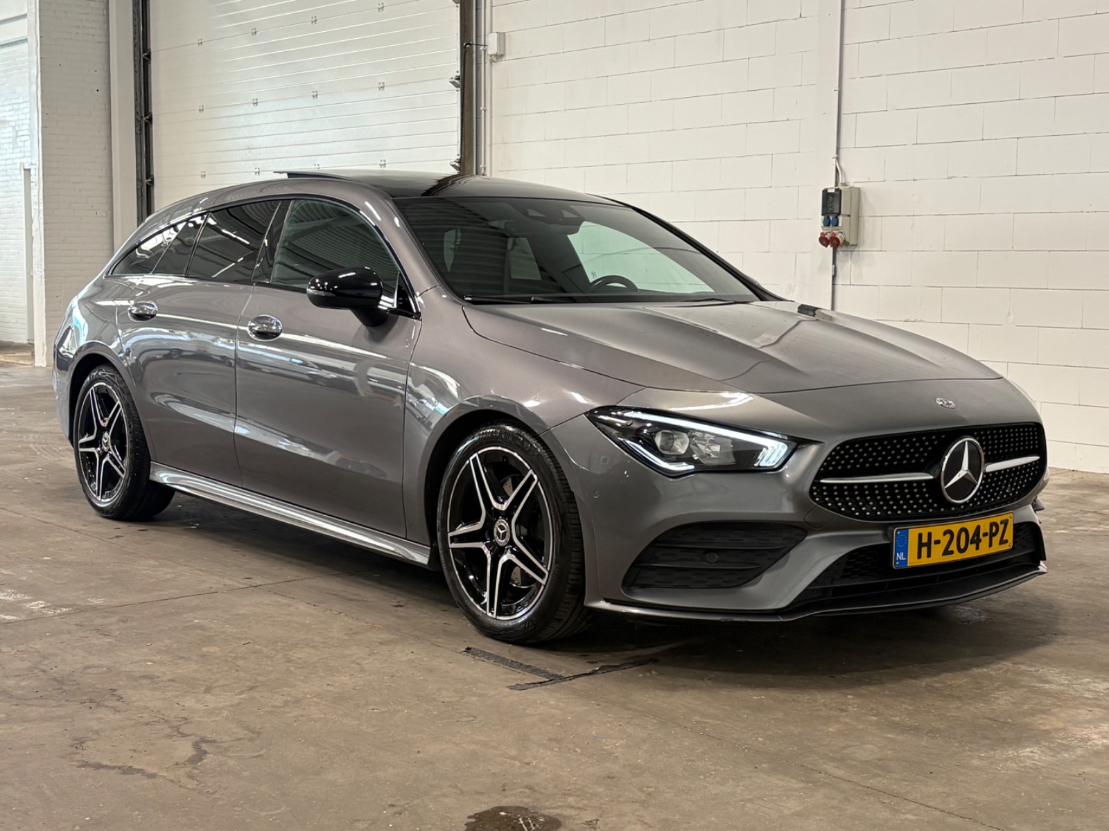 Mercedes-Benz CLA Shooting Brake 200 Business Solution AMG