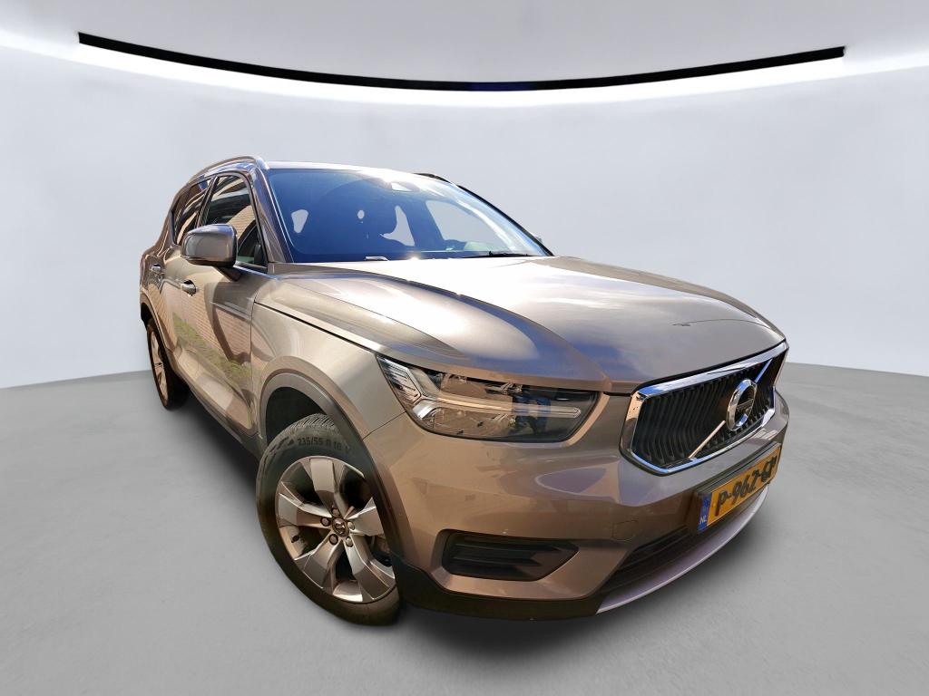 Volvo XC40 B3 Momentum Business