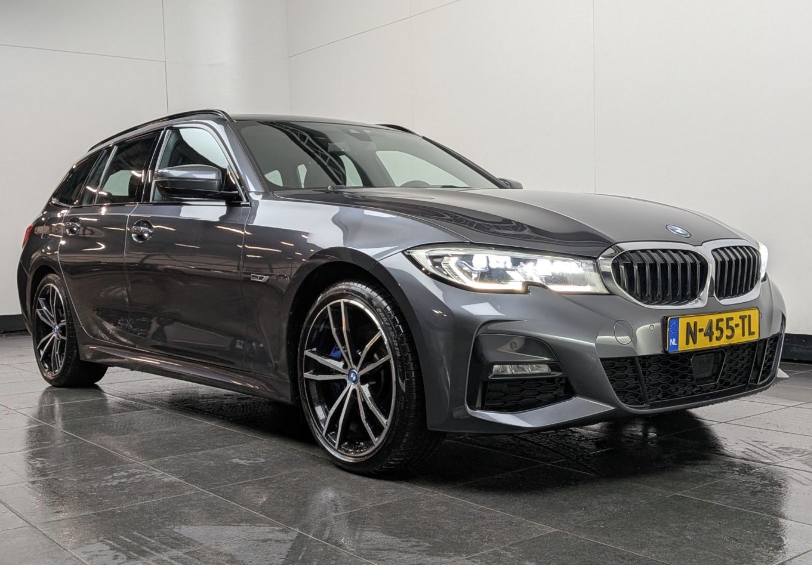 BMW 3 Series Touring 320e M Sport