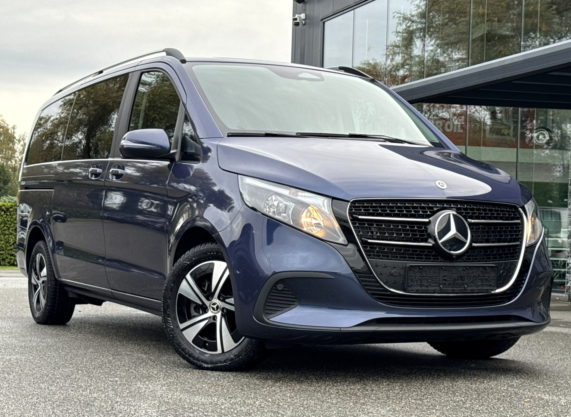Mercedes-Benz V 220d