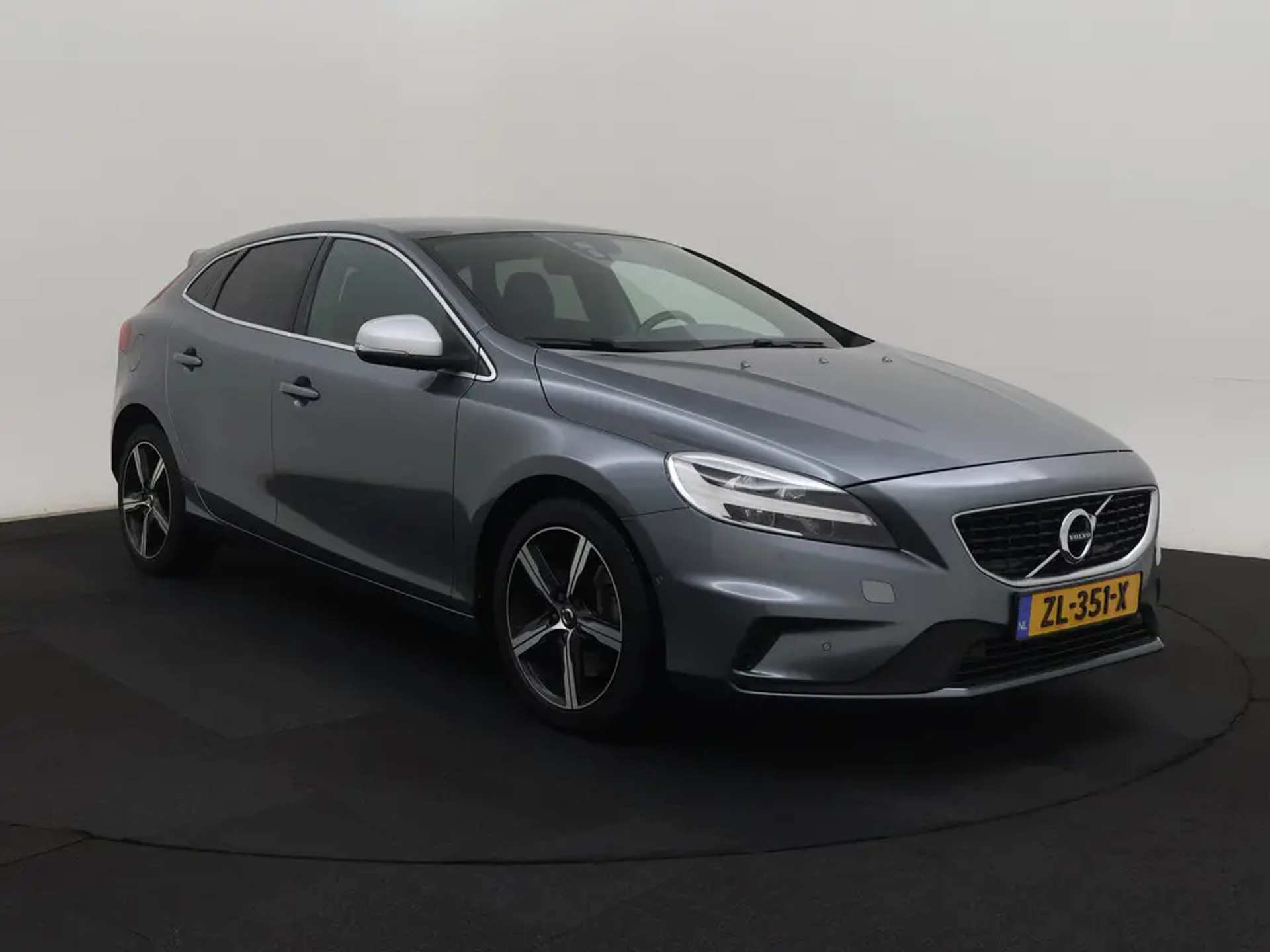 Volvo V40 D3 R-Design