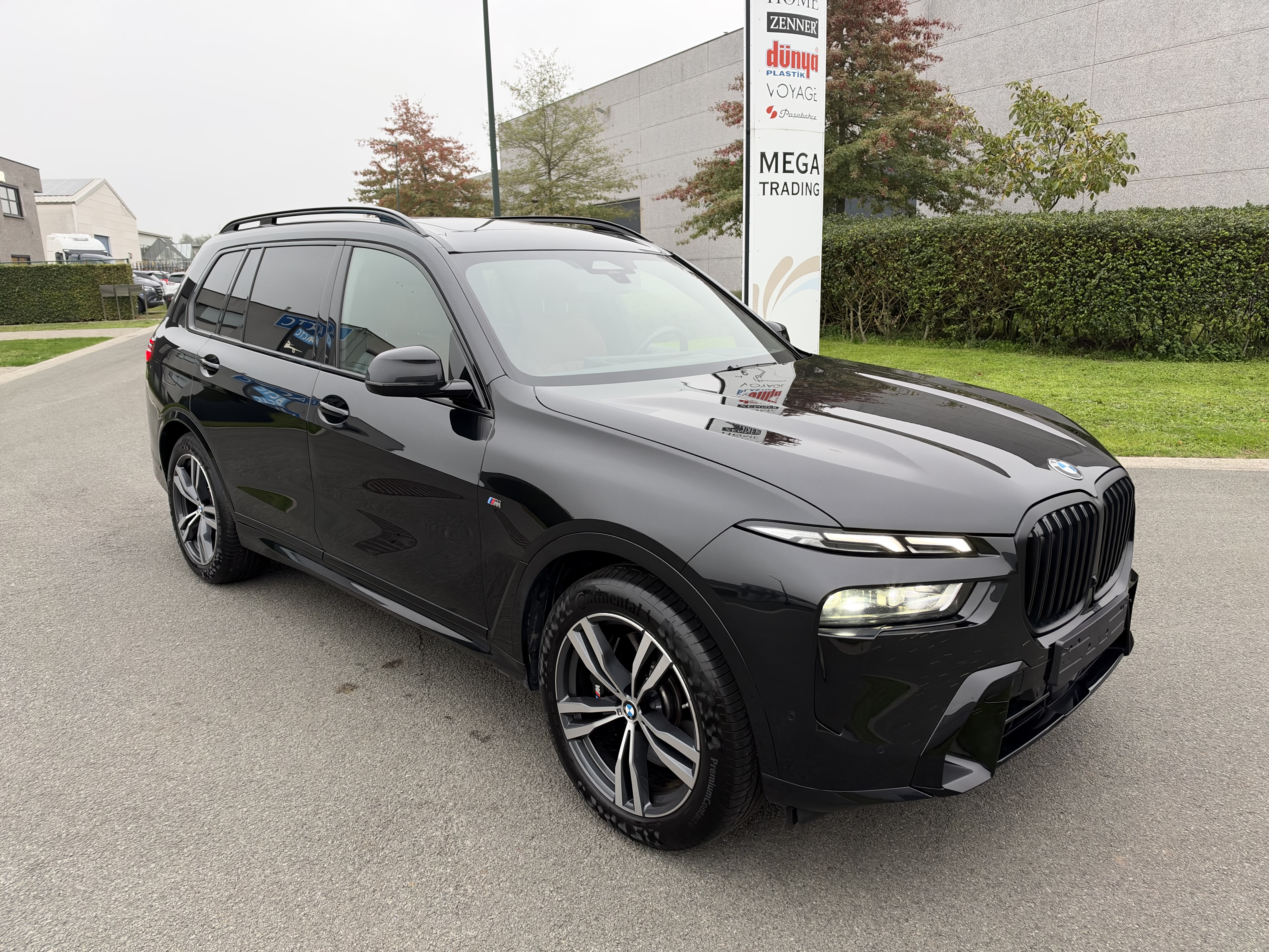 BMW X7 40i