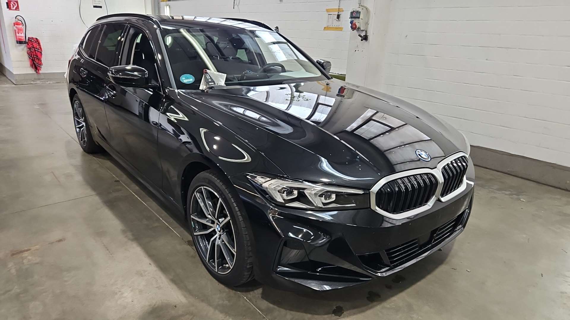BMW 3 Series Touring 330e