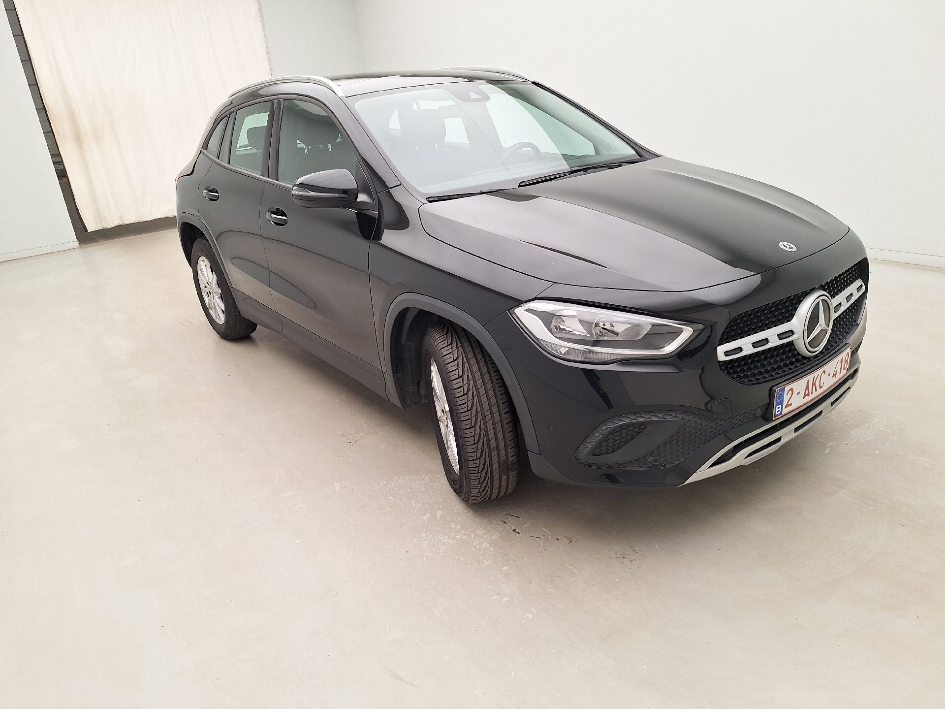 Mercedes-Benz GLA 180d Business Solution