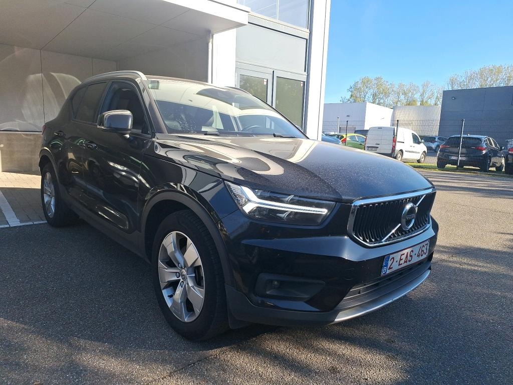 Volvo XC40 2.0 B4 Momentum Pro