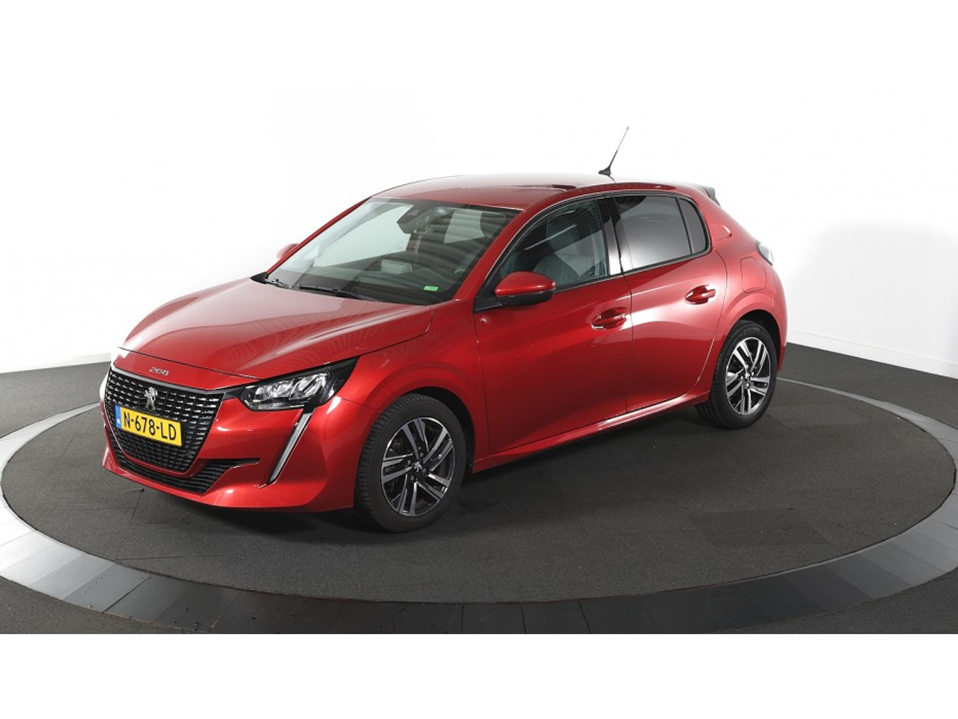 Peugeot 208 1.2i Allure