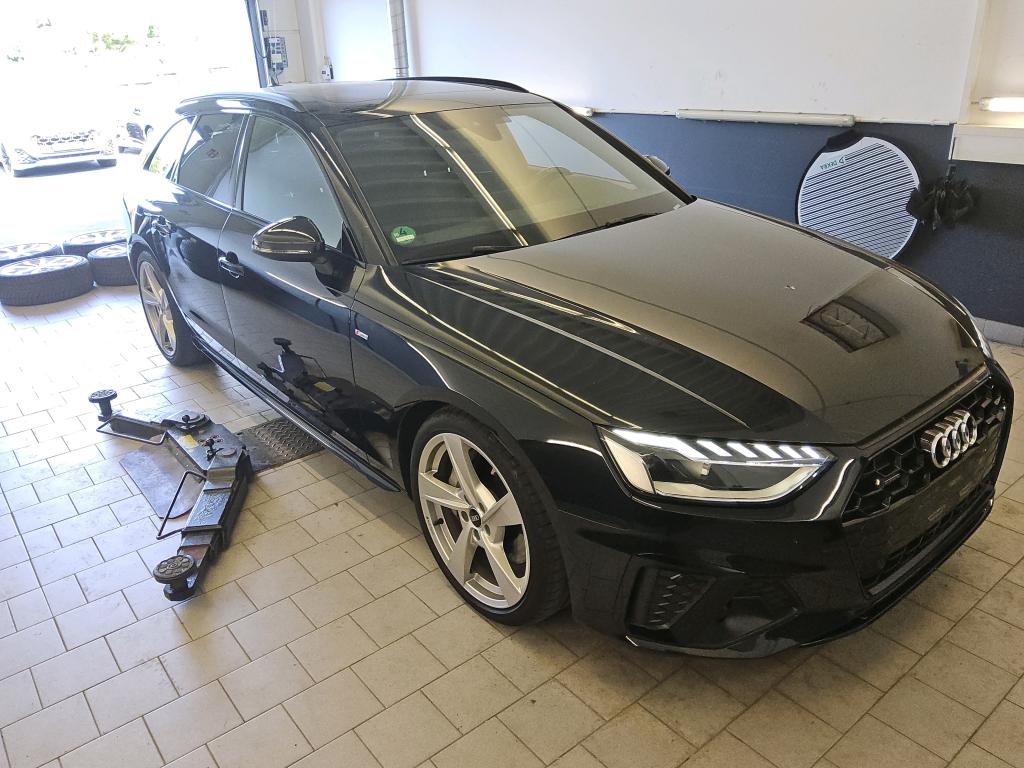 Audi A4 Avant 50 TDI S Line