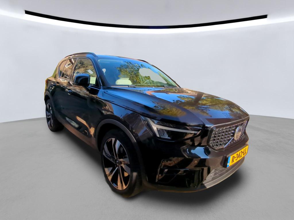 Volvo XC40 2.0 B4 Plus Dark