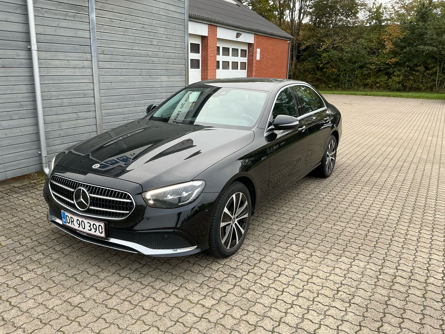 Mercedes-Benz E-Class Business