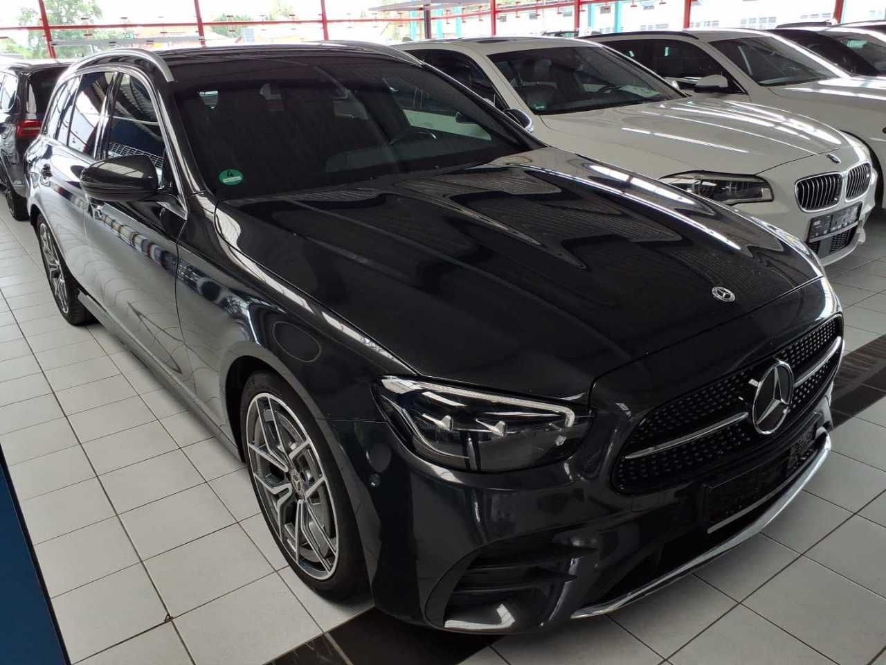 Mercedes-Benz E 220d AMG Line