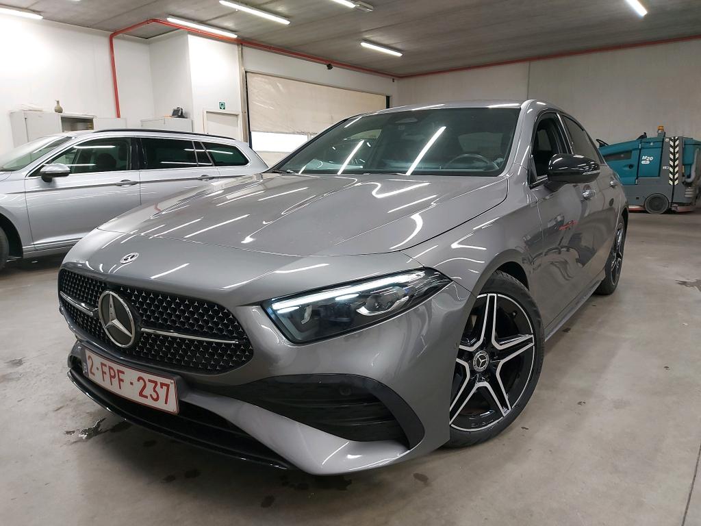 Mercedes-Benz A 180 AMG Line