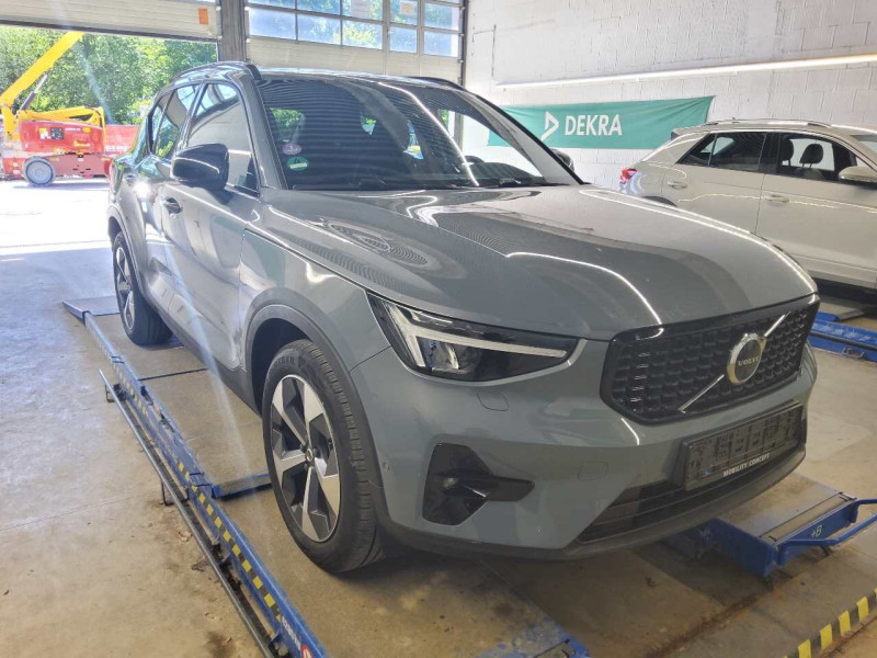 Volvo XC40 B4 Ultimate Dark