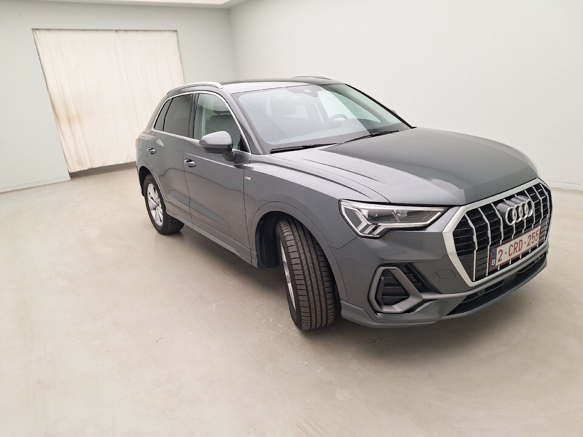 Audi Q3 45 TFSIe S Line
