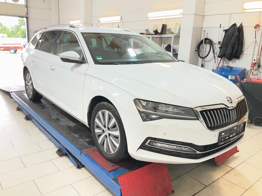 Škoda Superb Combi 2.0 TDI Style