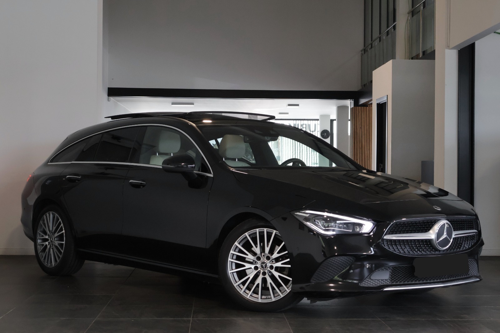 Mercedes-Benz CLA Shooting Brake 180d