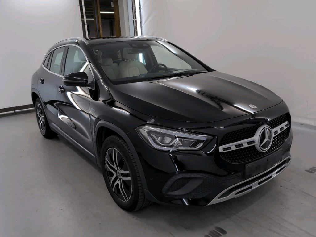 Mercedes-Benz GLA 250e Business Solution