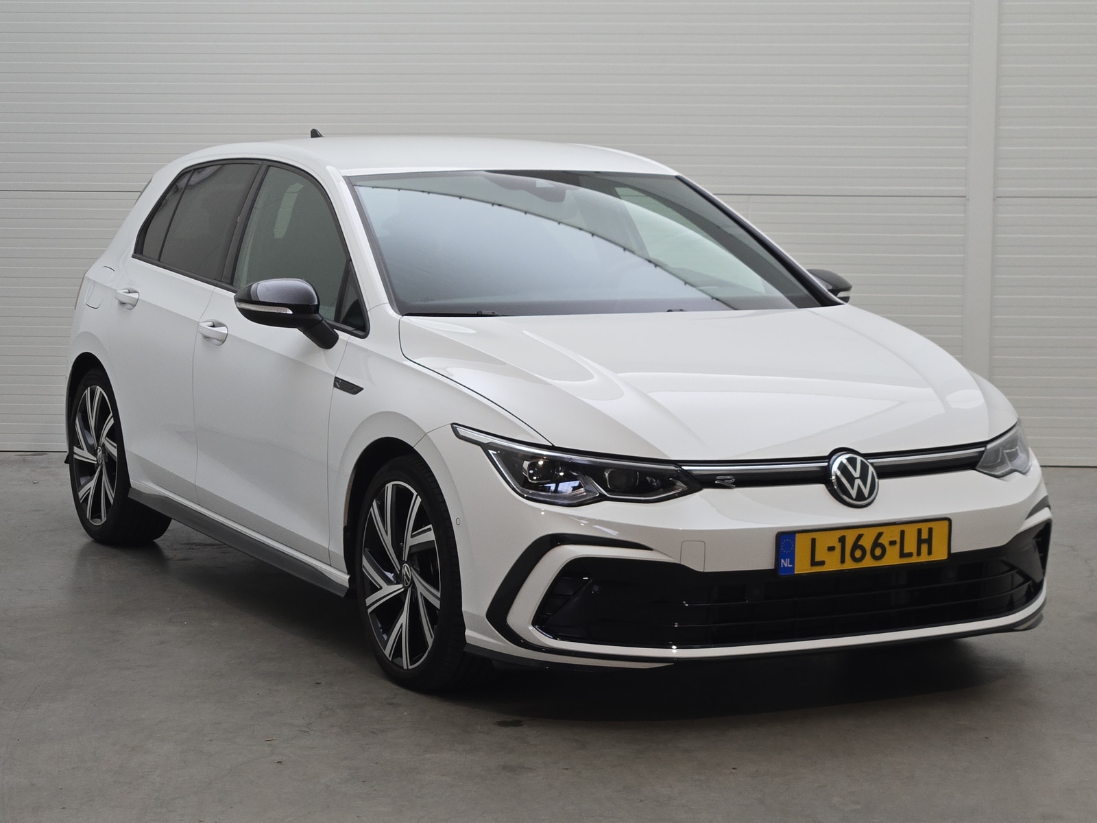 Volkswagen Golf 1.5 eTSI R-Line