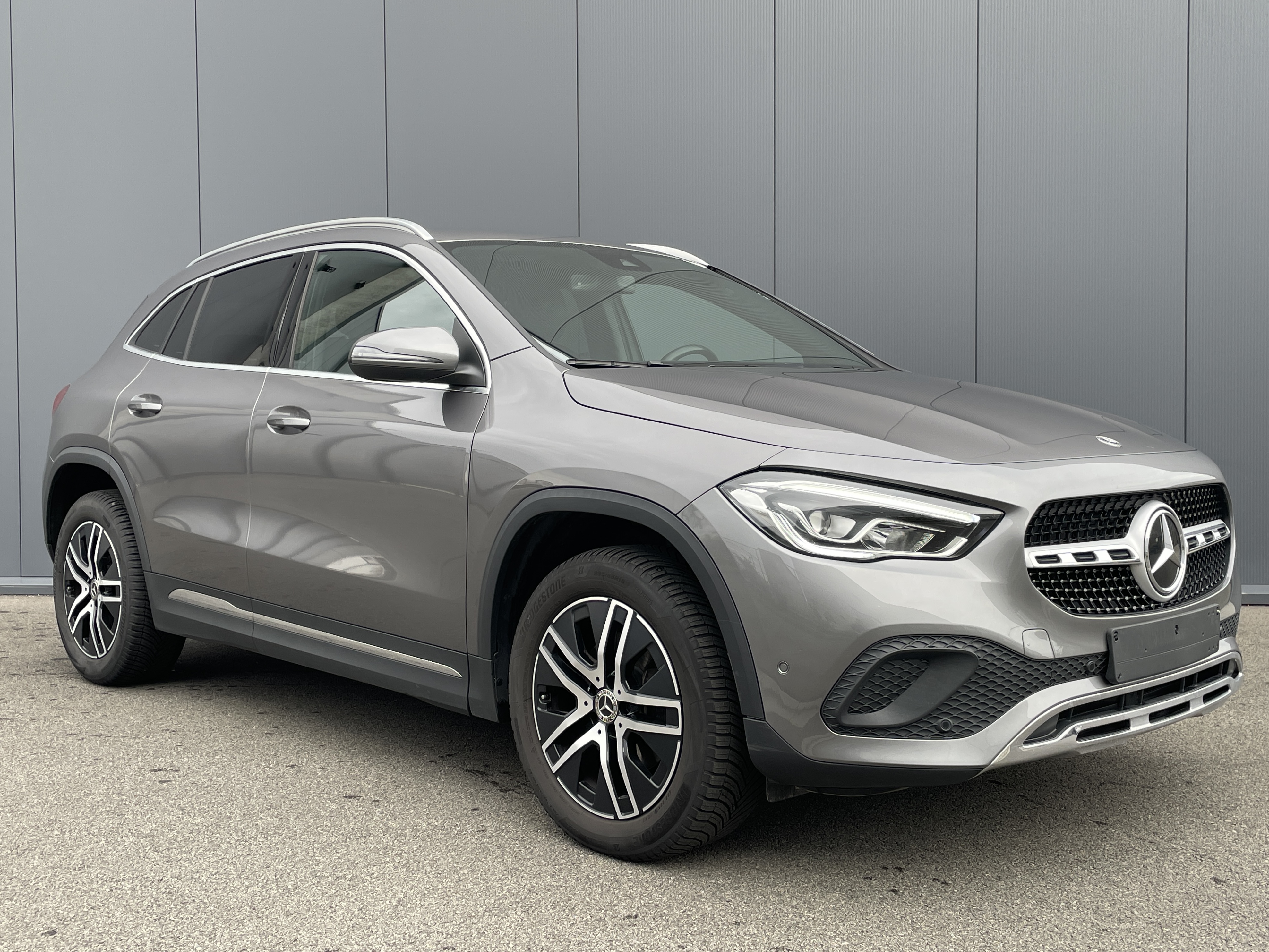 Mercedes-Benz GLA 200d Business