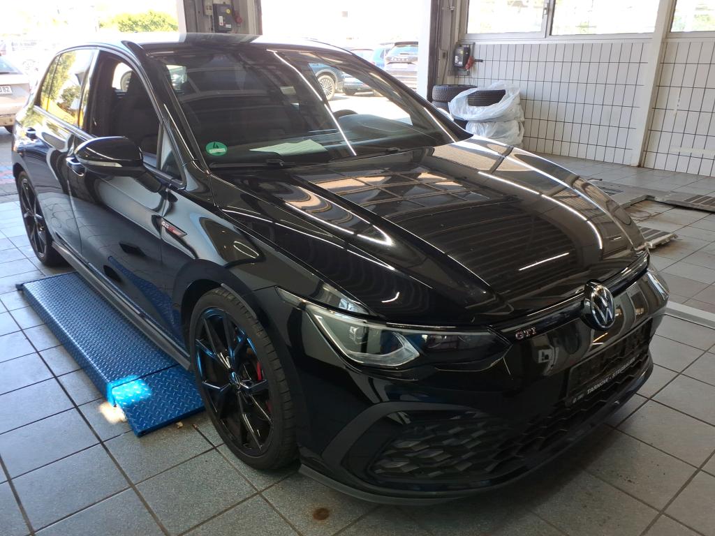 Volkswagen Golf 2.0 TSI