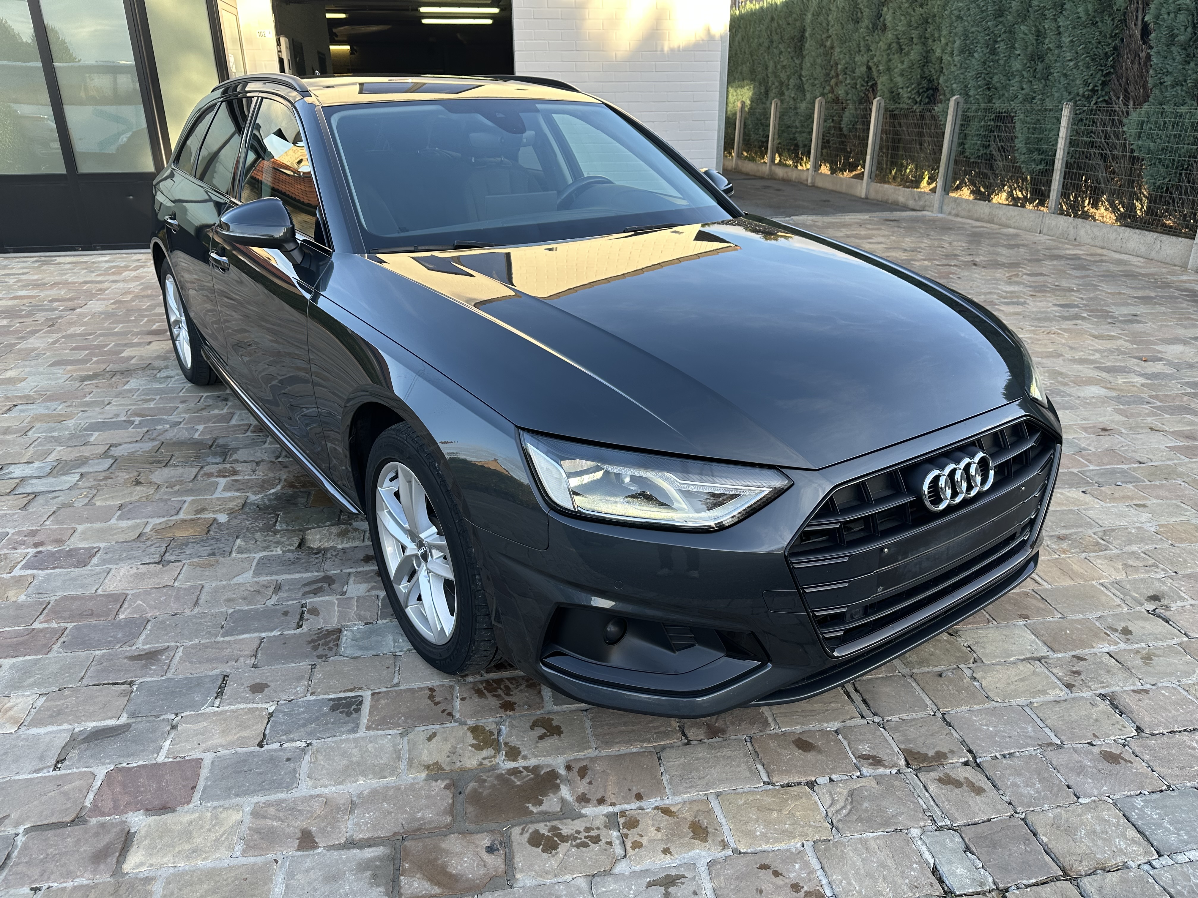 Audi A4 Avant 30 TDI Advanced