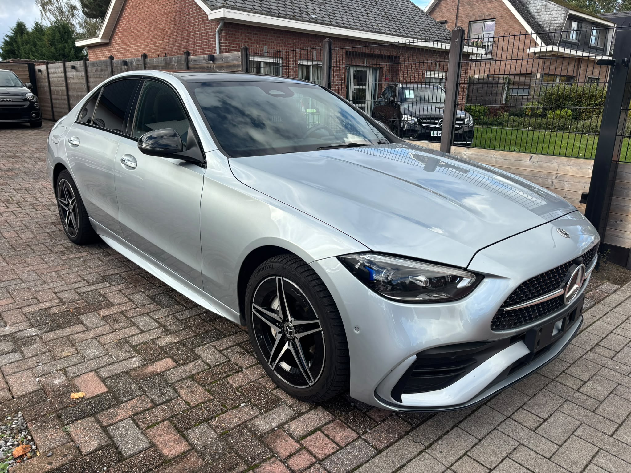 Mercedes-Benz C 300e AMG Line