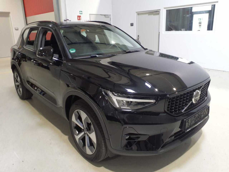 Volvo XC40 B4 Plus Dark