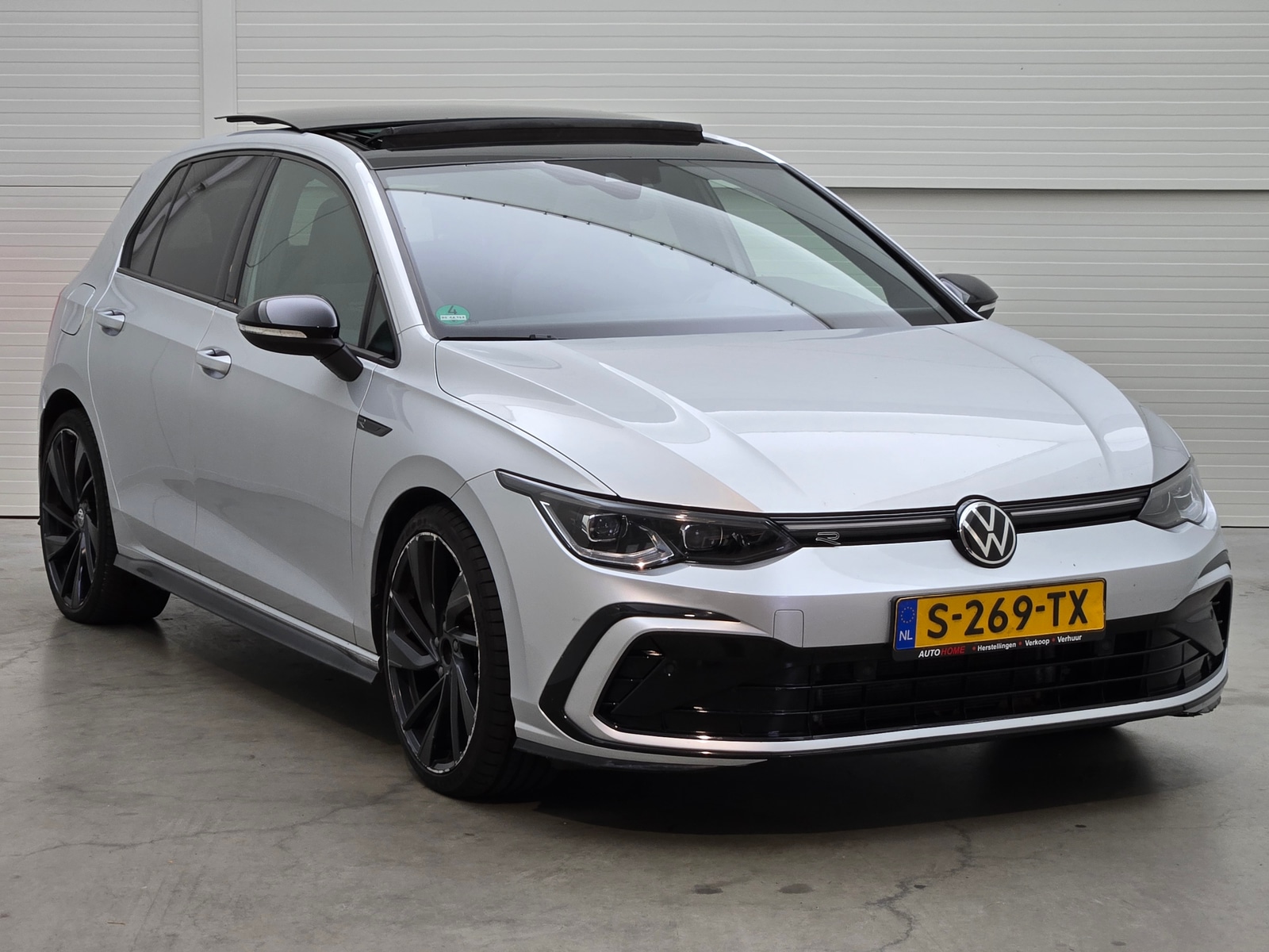 Volkswagen Golf 1.5 eTSI R-Line