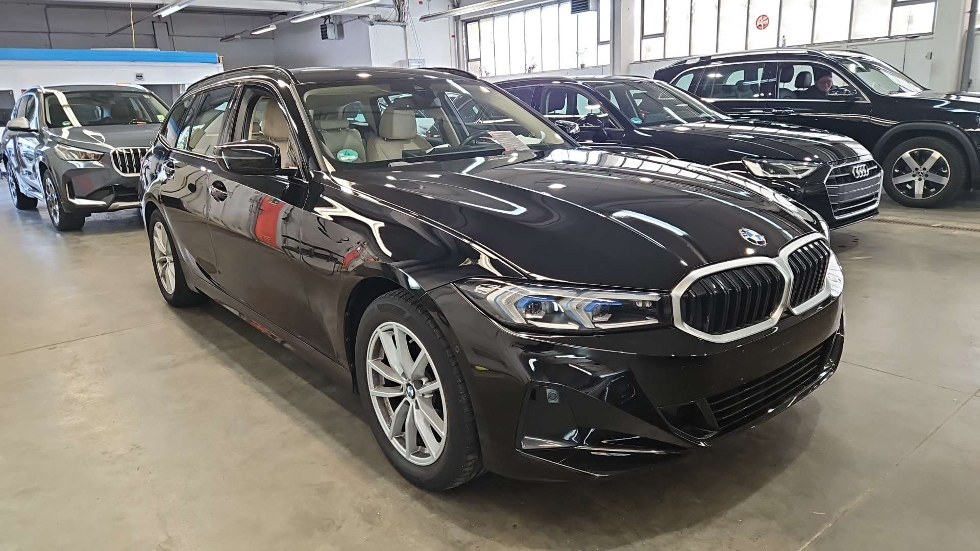 BMW 3 Series Touring 318i