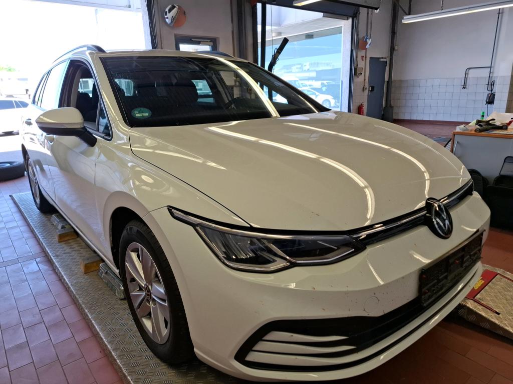 Volkswagen Golf Variant 1.5 eTSI Life