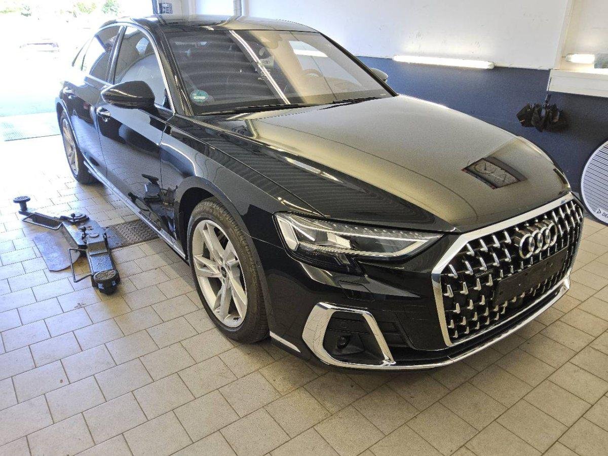 Audi A8 55 TFSI