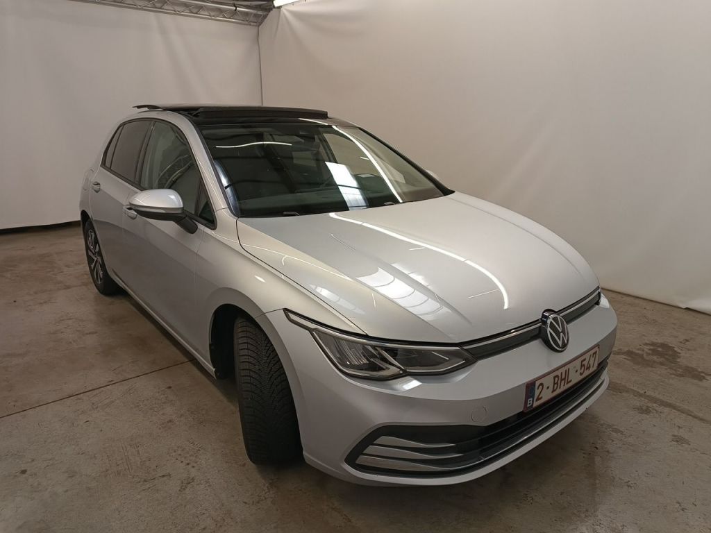 Volkswagen Golf 1.0 eTSI Active