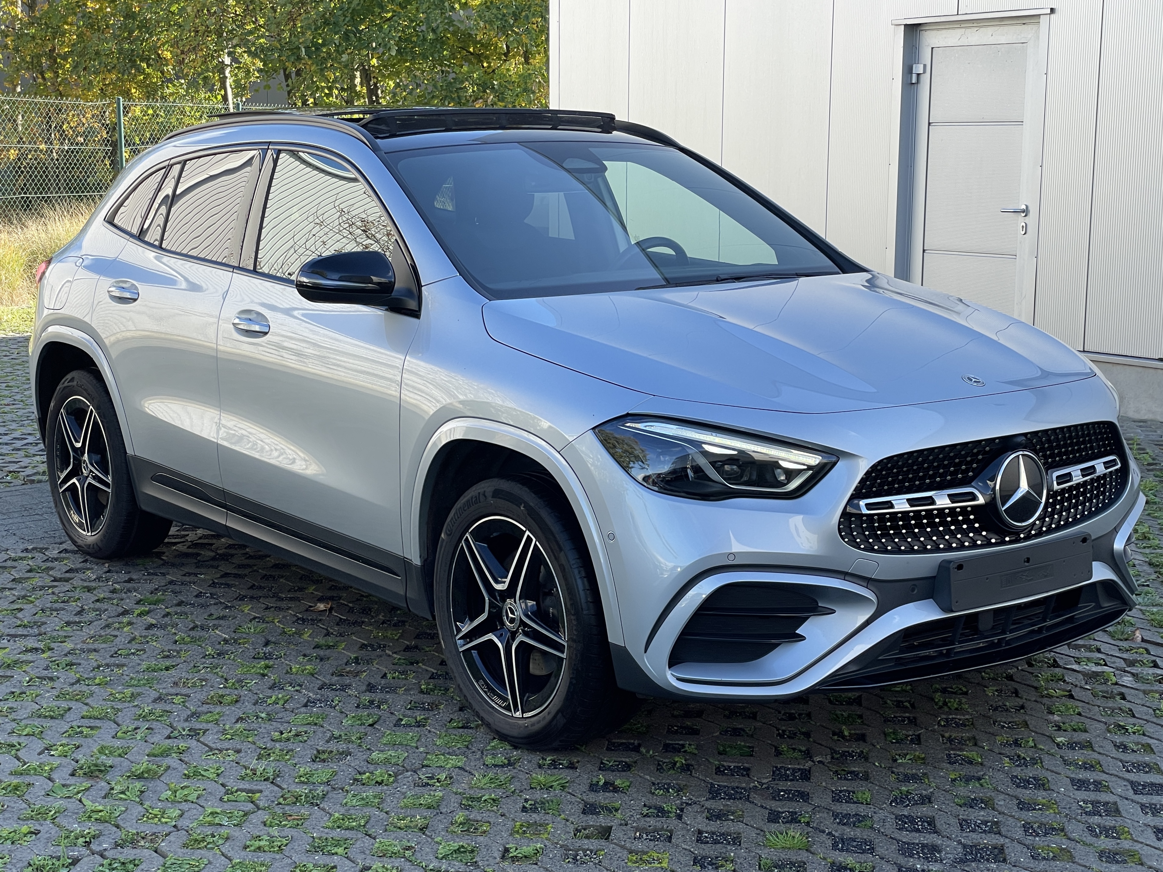 Mercedes-Benz GLA 250e AMG Line