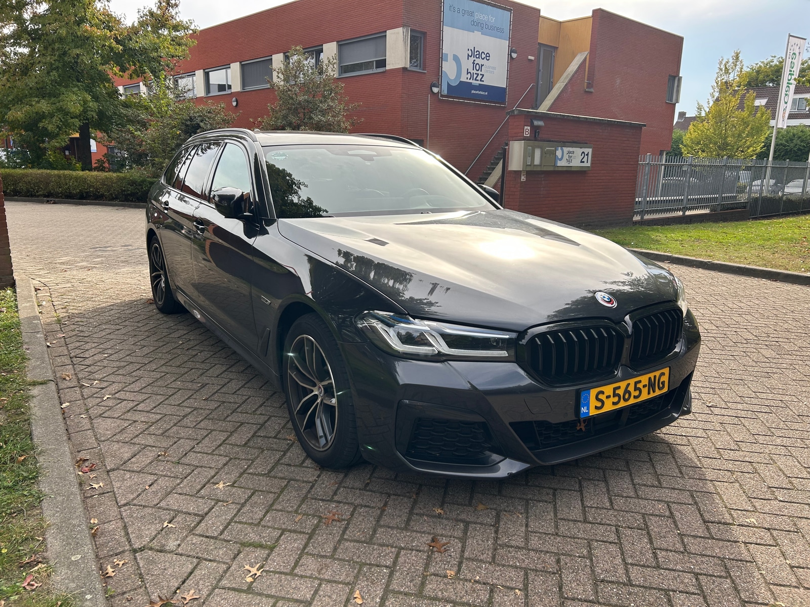 BMW 5 Series Touring 530e Business