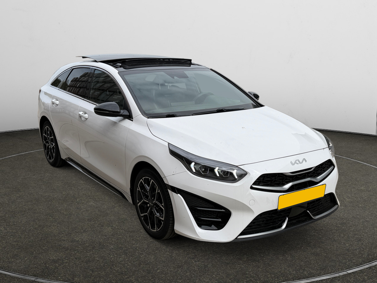 Kia ProCeed 1.5 T-GDI GT-PlusLine