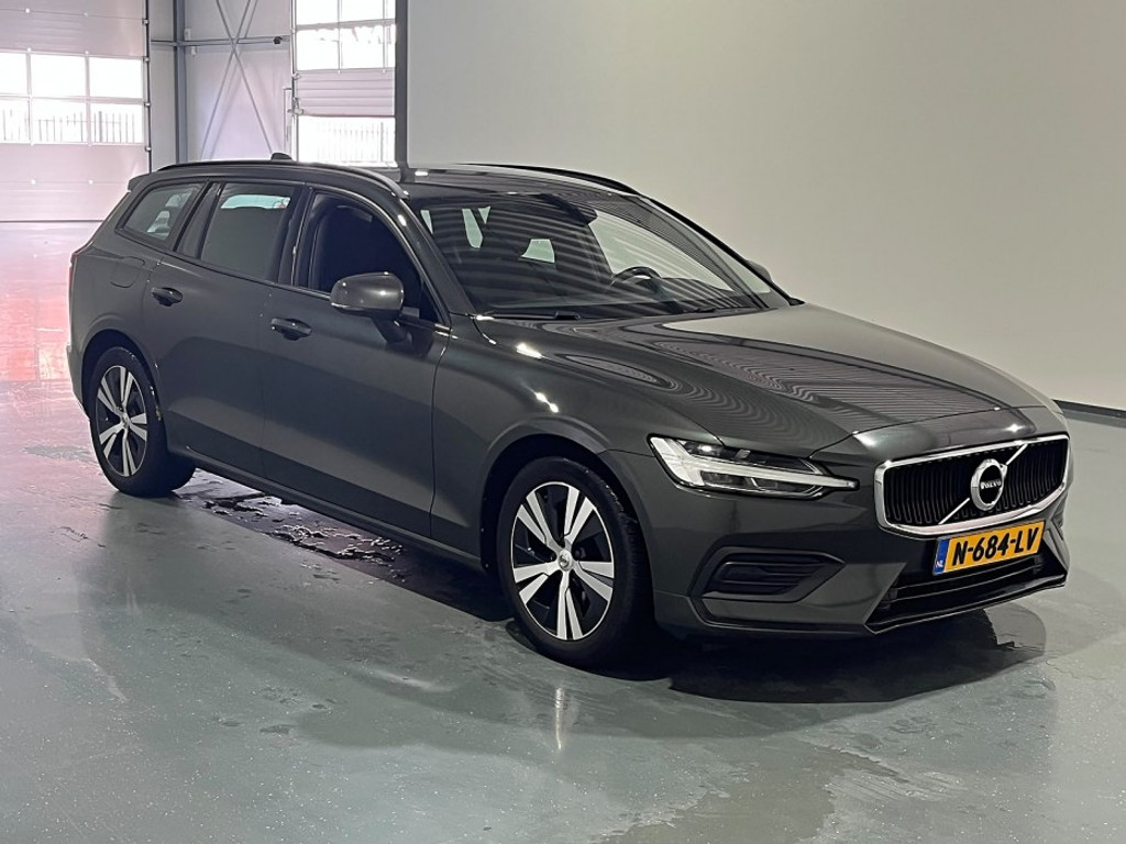 Volvo V60 B3 Momentum