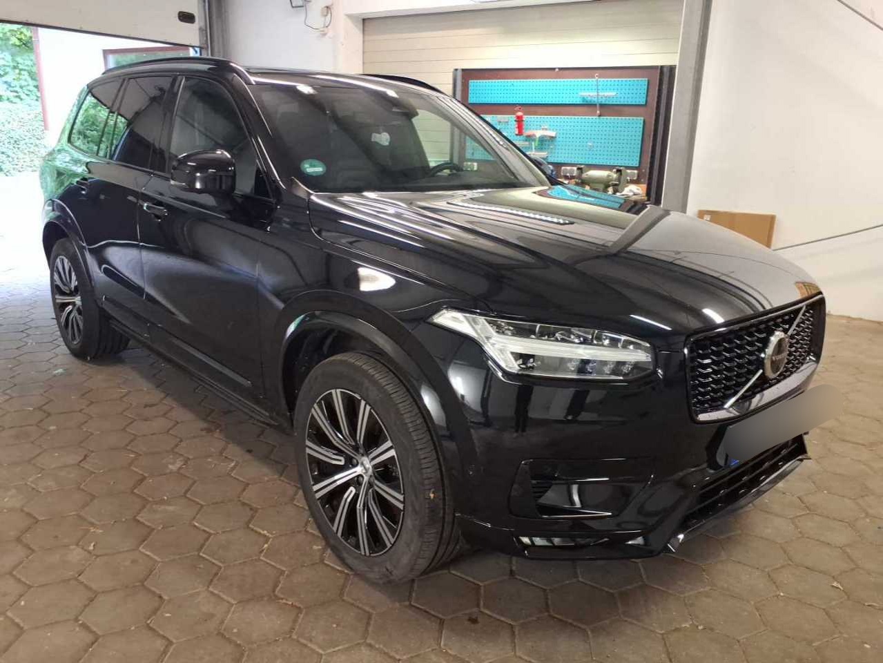 Volvo XC90 B5 Plus Dark