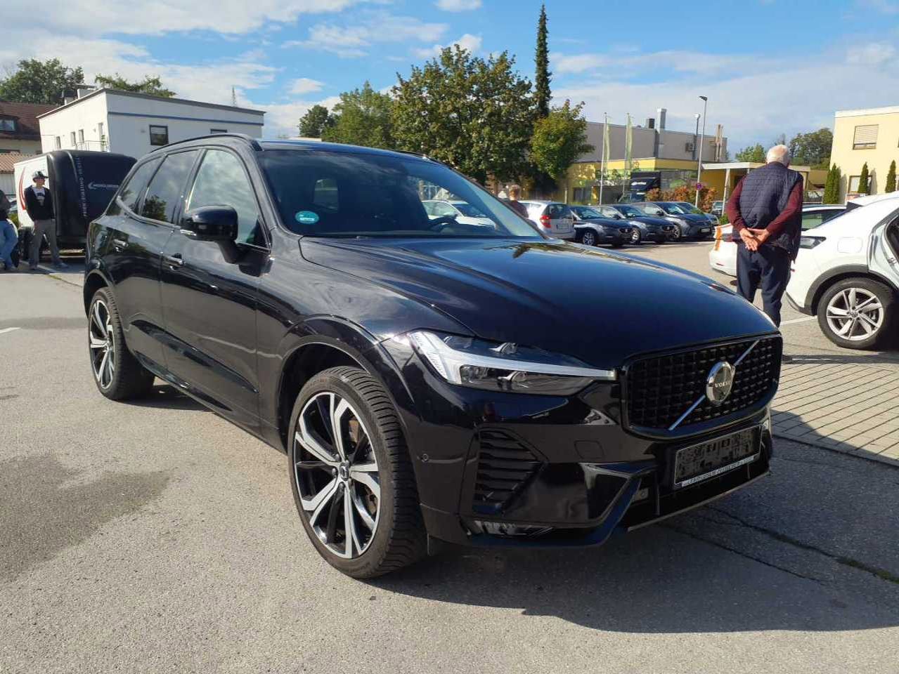 Volvo XC60 B4 Plus Dark