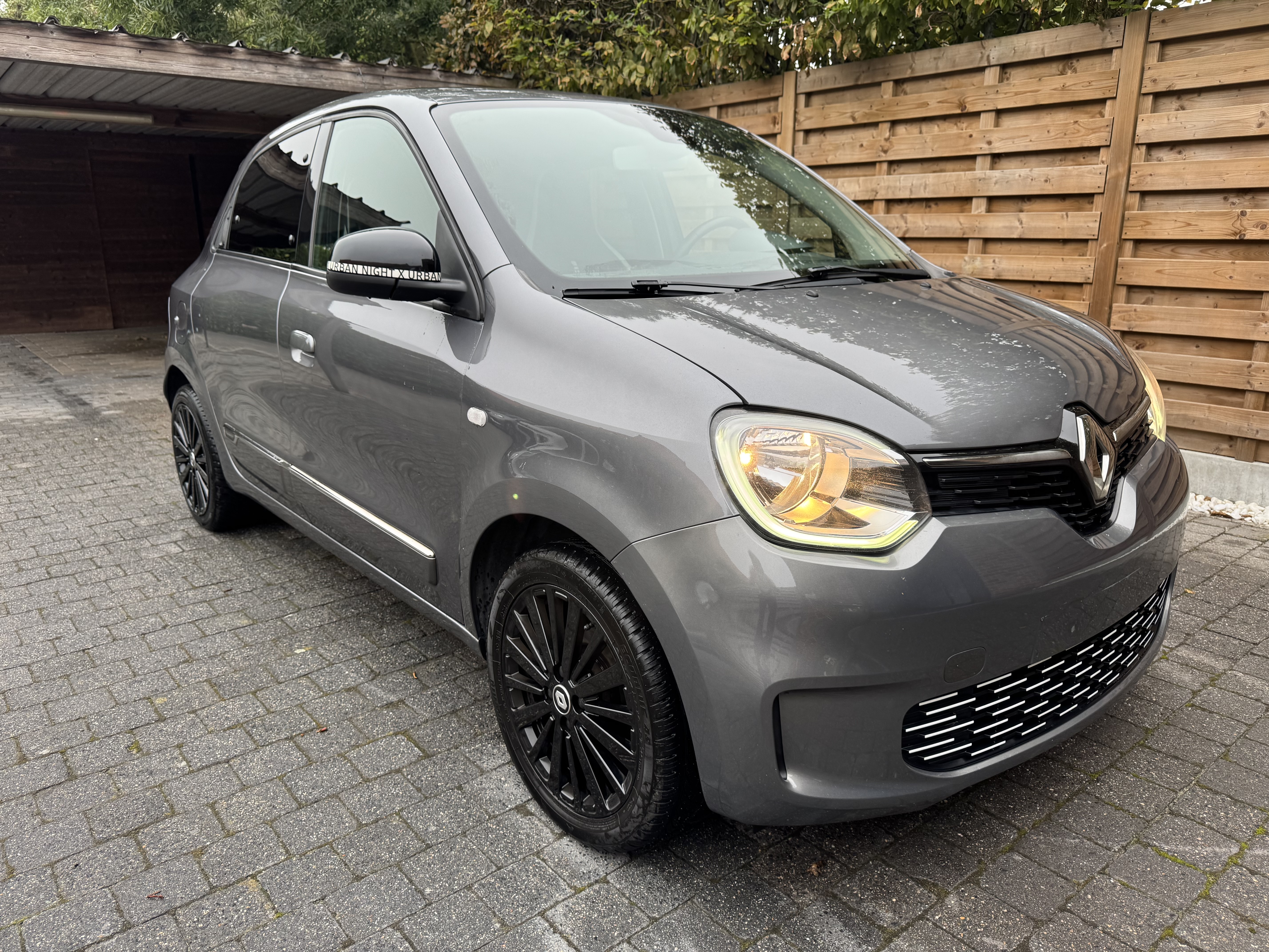 Renault Twingo 1.0 SCe Urban Night