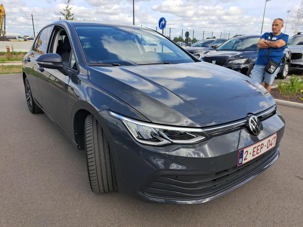 Volkswagen Golf 1.0 eTSI Life Business
