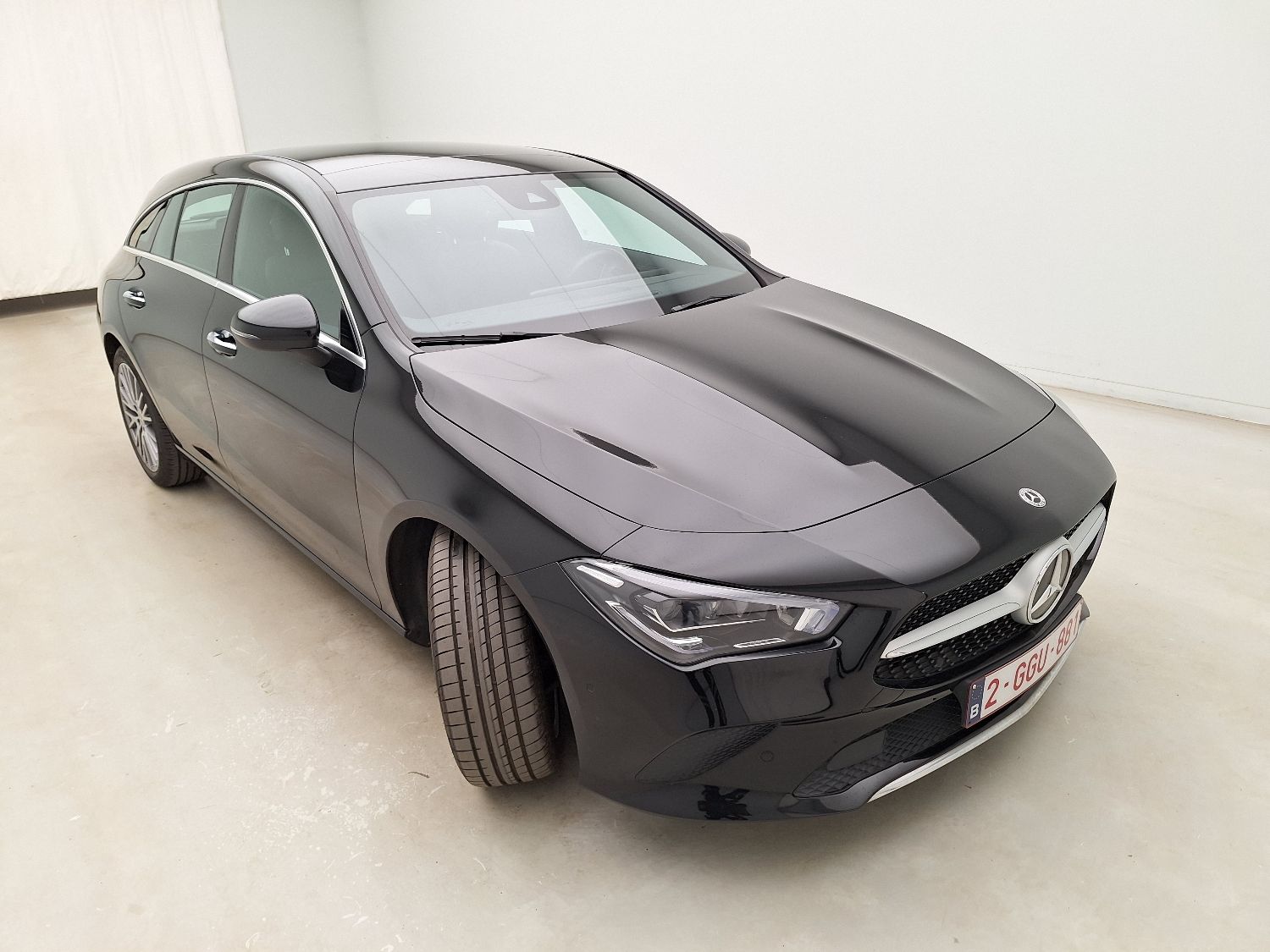 Mercedes-Benz CLA Shooting Brake 180d