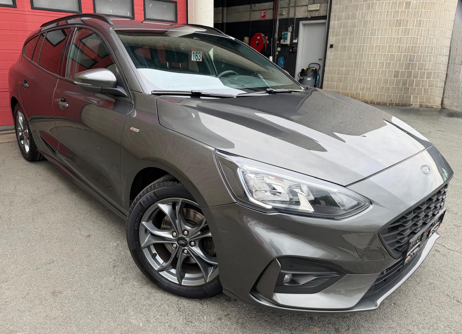 Ford Focus 1.0 EcoBoost ST Line
