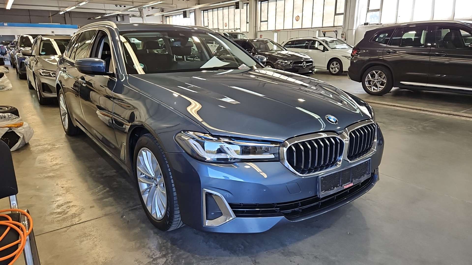 BMW 5 Series Touring 530i Luxury