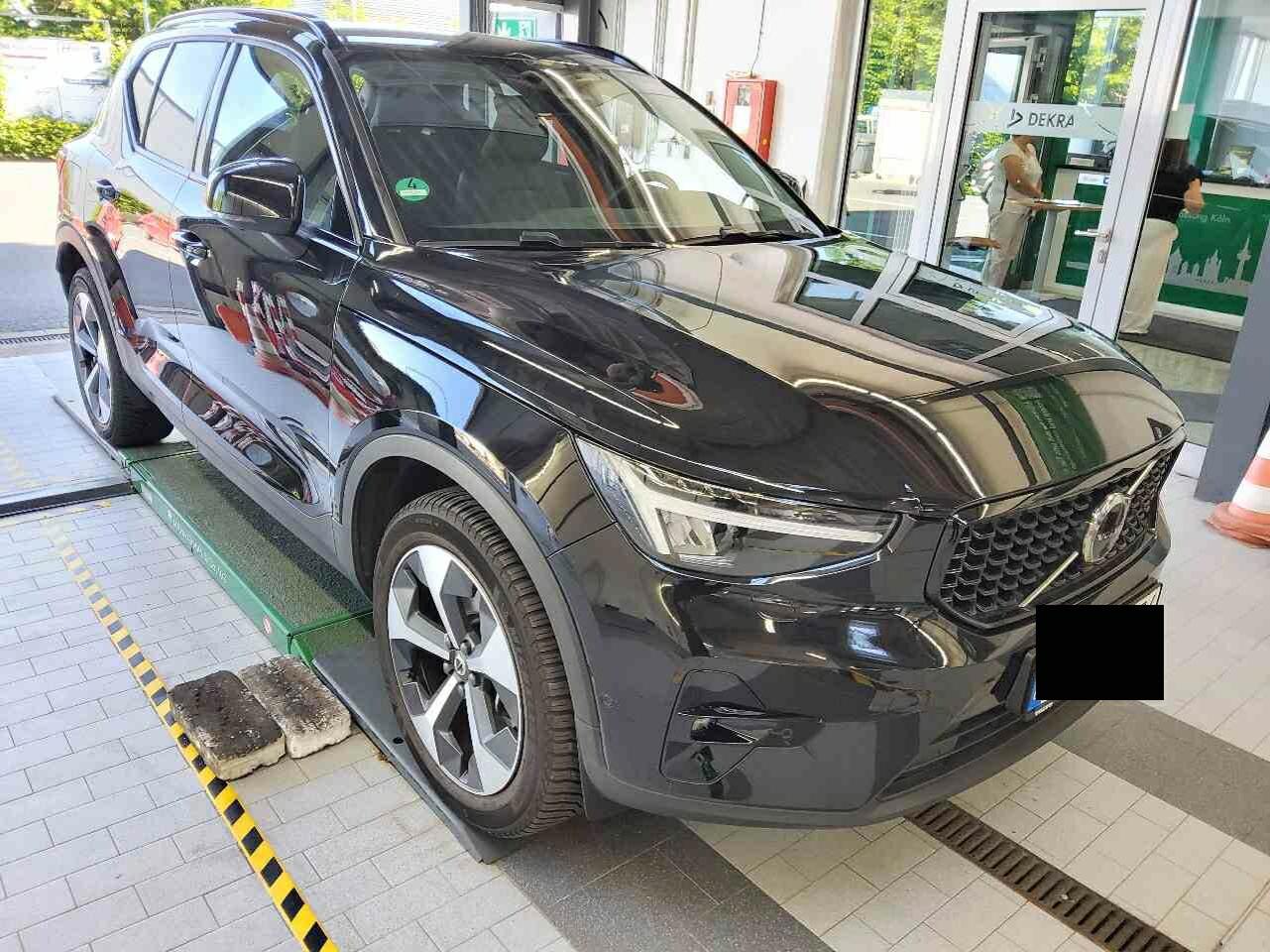 Volvo XC40 B4 Plus Dark