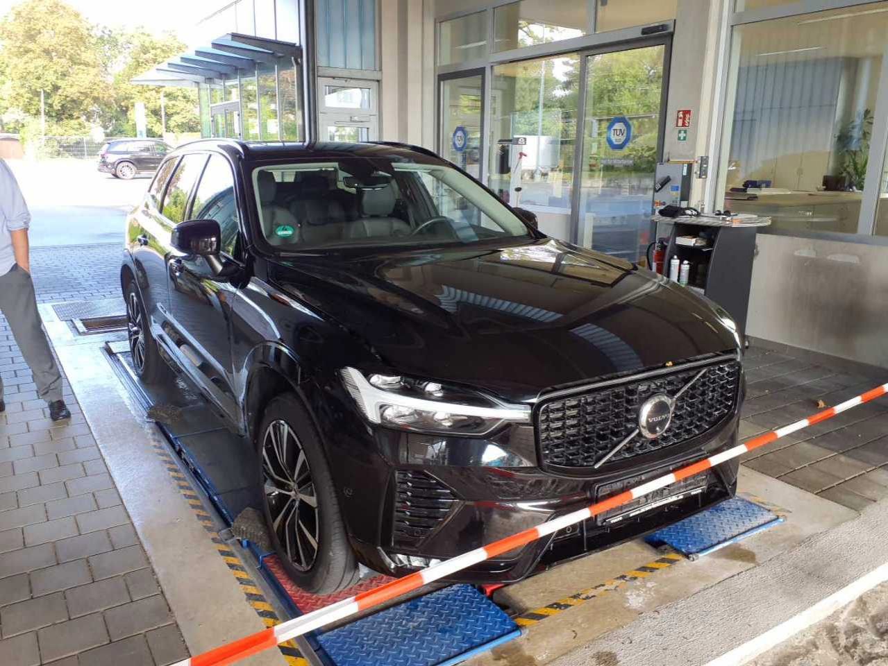 Volvo XC60 B5 Ultimate Dark
