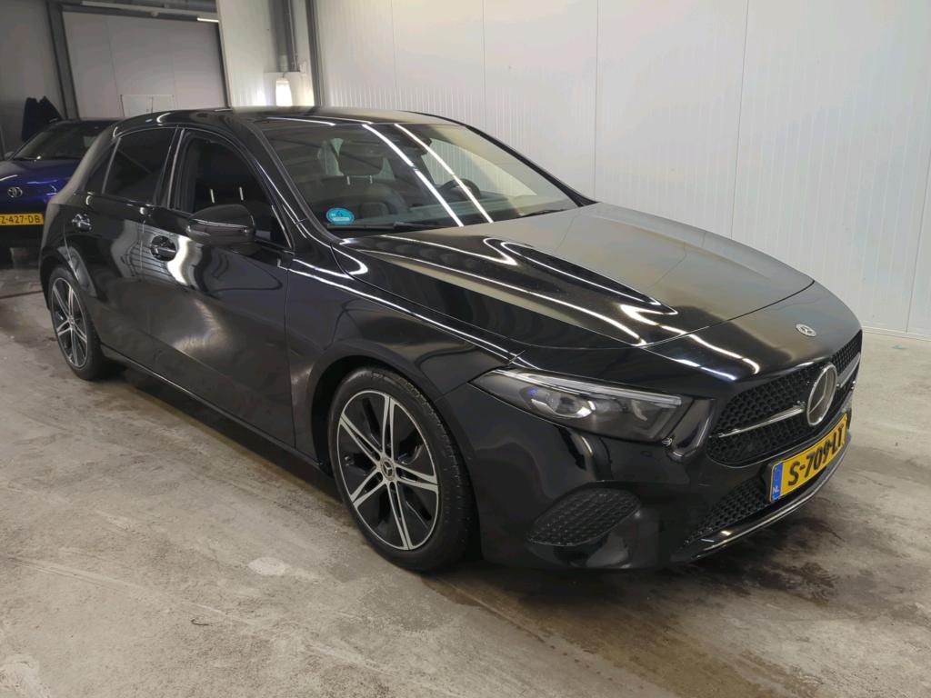 Mercedes-Benz A 180 Luxury Line