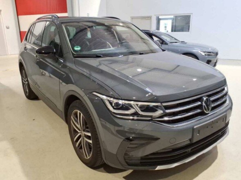 Volkswagen Tiguan 2.0 TSI Sport
