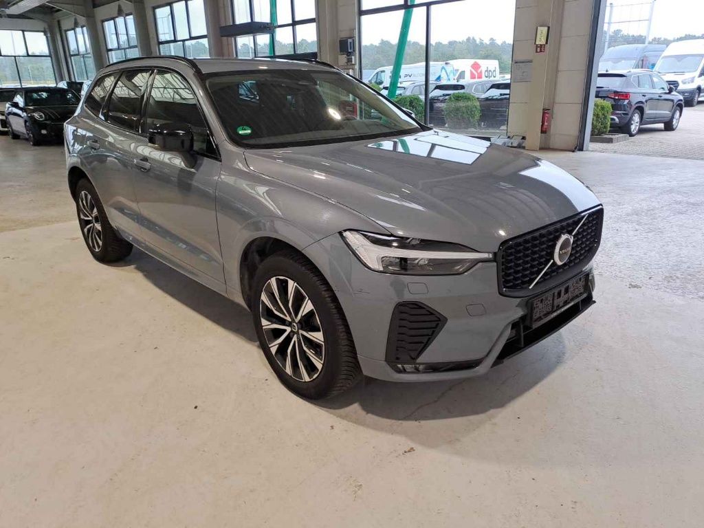 Volvo XC60 B4 Plus Dark
