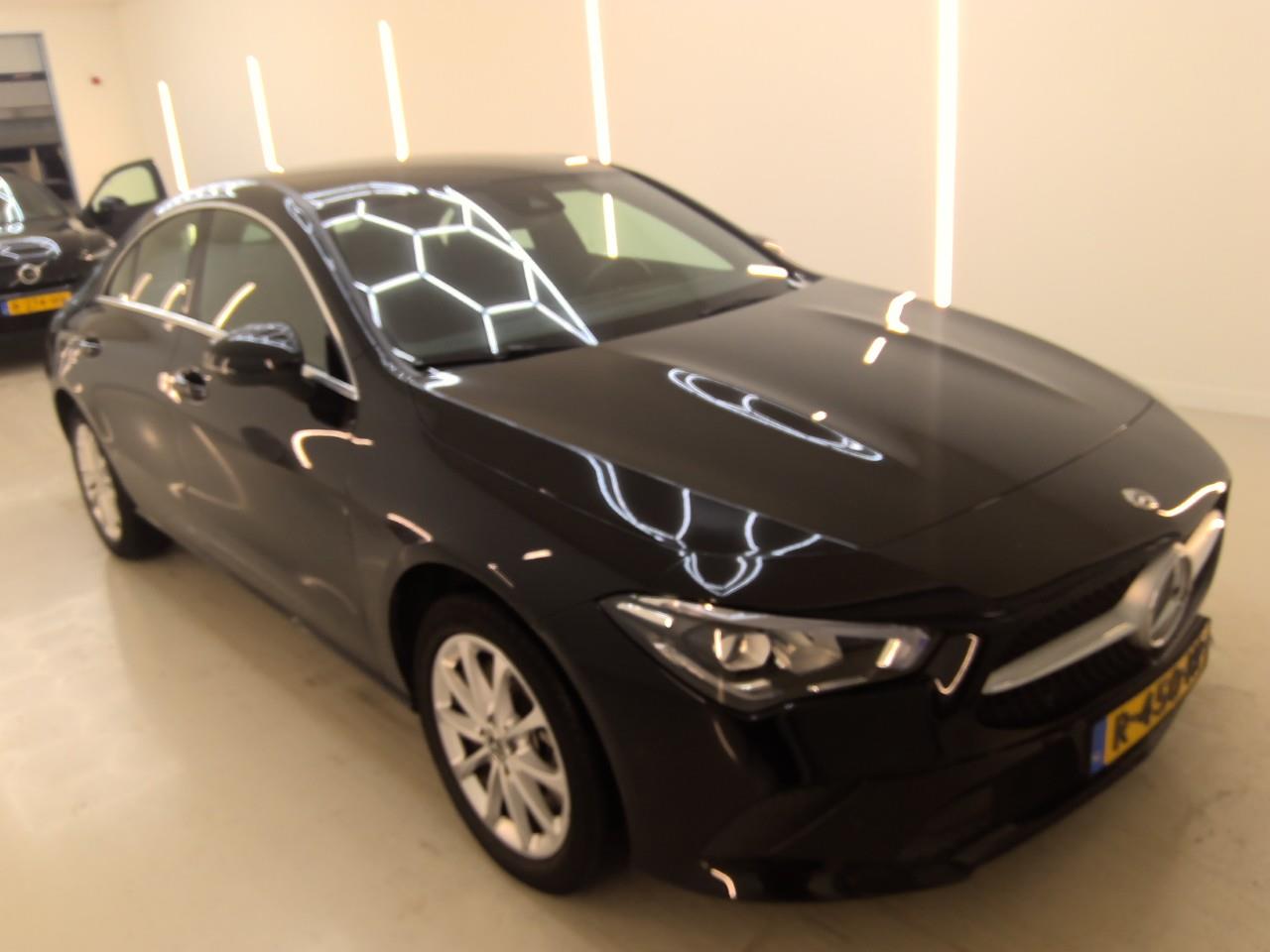 Mercedes-Benz CLA 200 Business Line