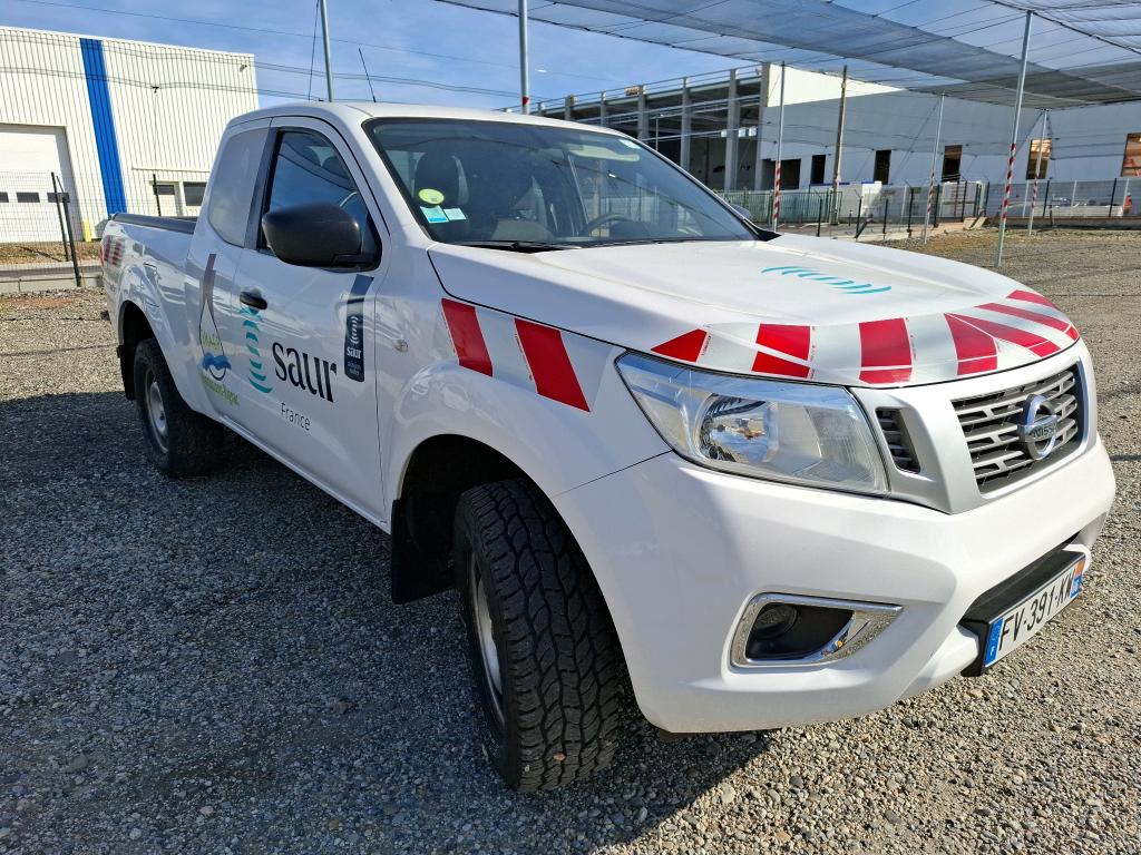 Nissan Navara 2.3 dCi Visia