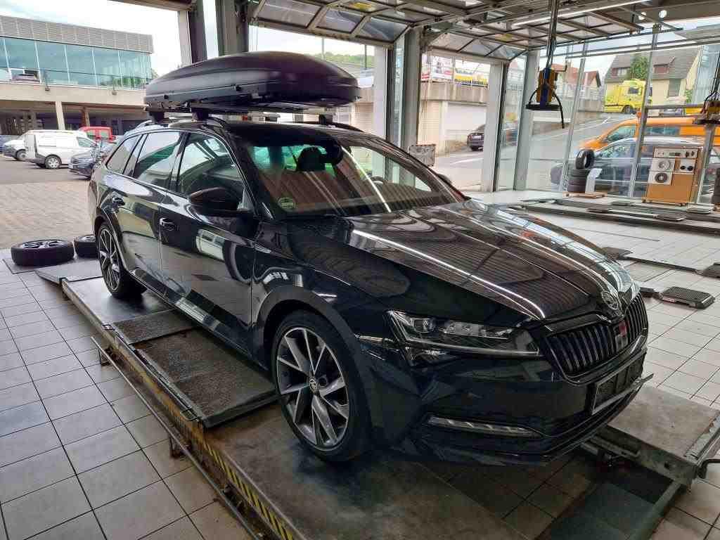 Škoda Superb Combi 2.0 TDI Sportline